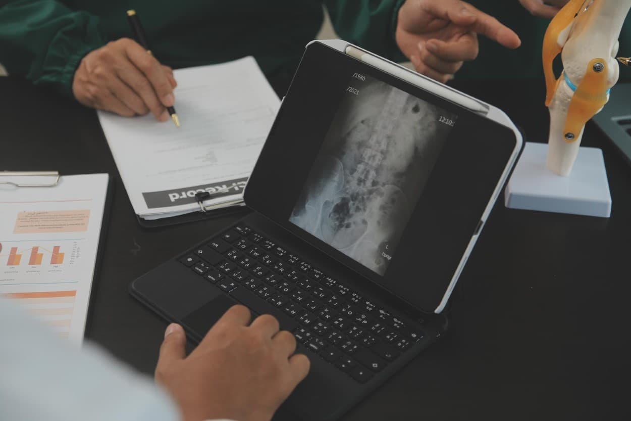 Como a telerradiologia reduz custos em clínicas de médio porte